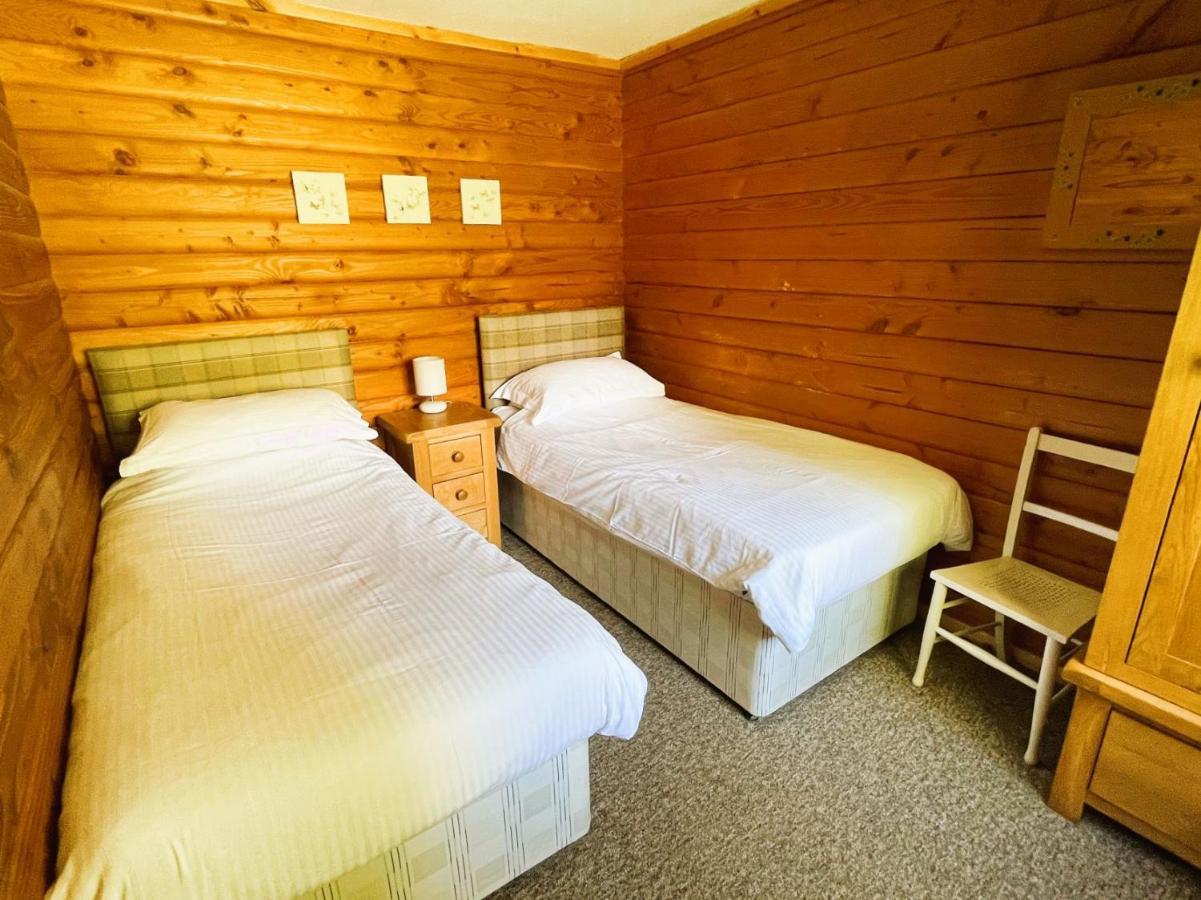 Deveron Valley Cottages Marnoch Extérieur photo
